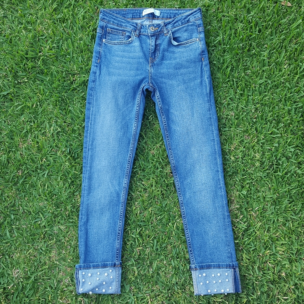 Zara Denim Pearl Cuffed Skinny Jeans EUC size 4